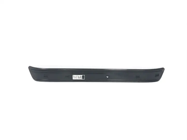 BMW 3 E90 E91 (2005 - 2012) 73060280 Внутренняя отделка переднего порога — фото 2