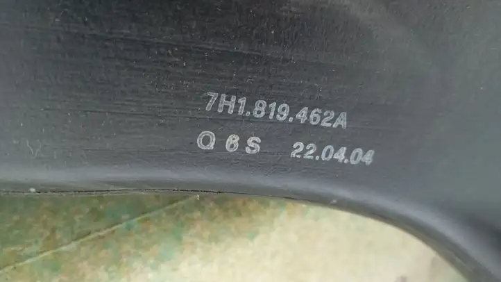 Volkswagen (2005 - ) 7H9868716F Боковая обшивка багажника — фото 36
