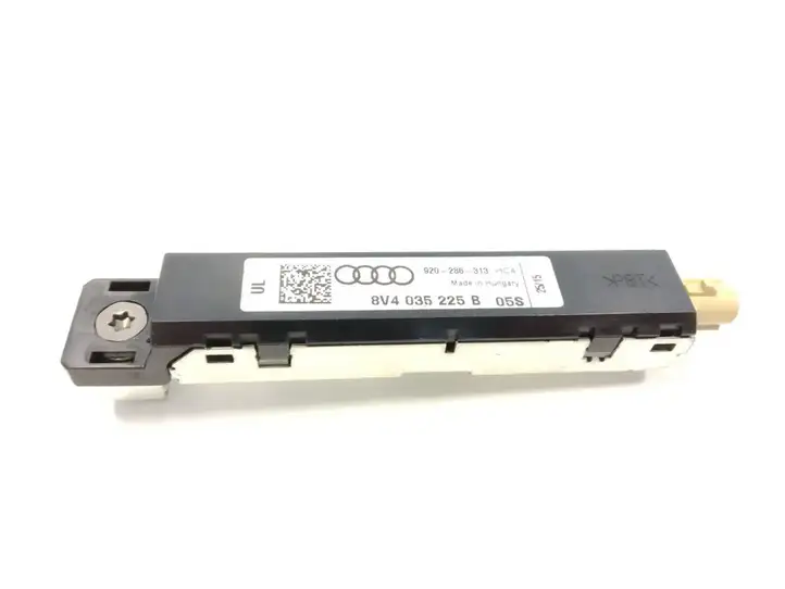 Audi A3/S3 8V (2012 - 2016) 8V4035225B Усилитель антенны — фото 1