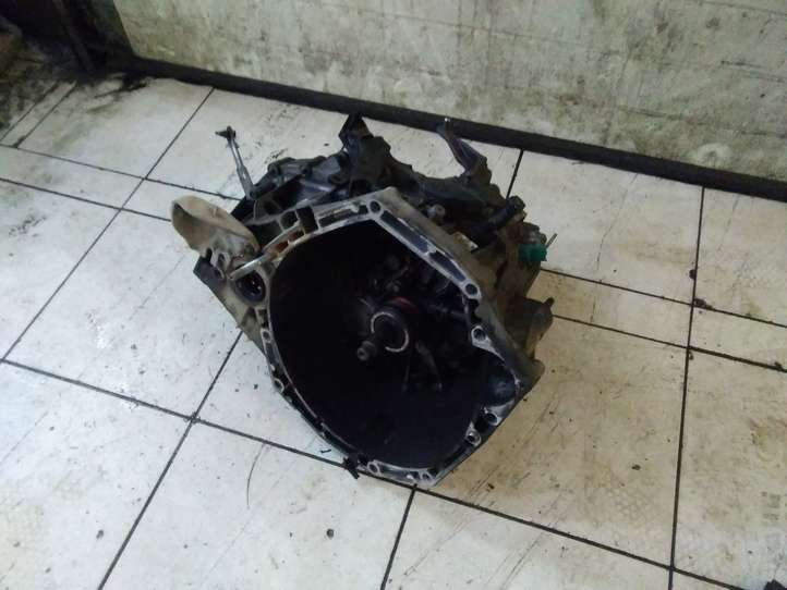 Nissan Qashqai (2013 - 2017)  320101889R Механическая коробка передач, 6 передач