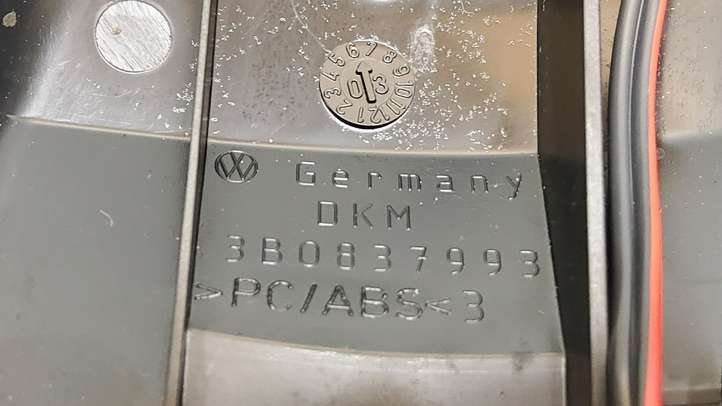 Volkswagen PASSAT B5.5 (2001 - 2005)  3B0837993 Громкоговоритель (громкоговорители) высокой частоты в передних дверях