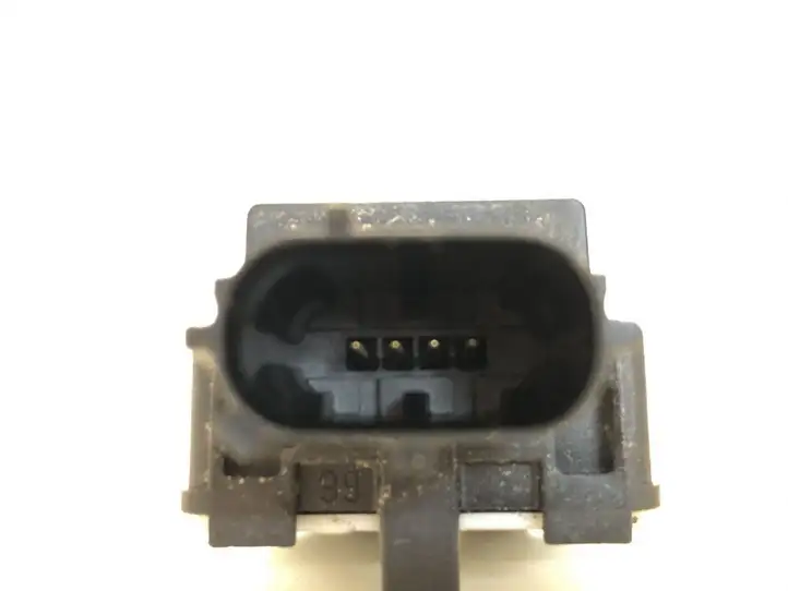 Toyota Auris 150 (2006 - 2012) 8983102080 Датчик удара SRS — фото 2