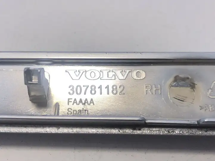 Volvo XC60 (2008 - 2013) 30781182 Декоративная планка — фото 3