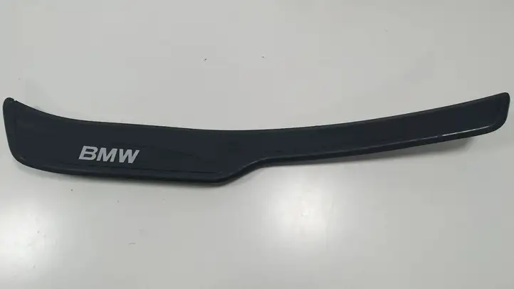 BMW 3 E90 E91 (2005 - 2012) 51477060285 Внутренняя отделка заднего порога — фото 1