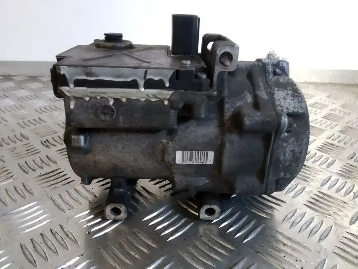 Lexus GS 300 350 430 450h (2004 - 2007) 8837000020 Компрессор (насос) кондиционера воздуха — фото 1