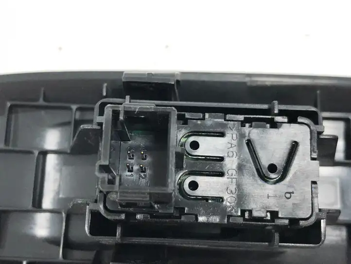 Citroen C4 (2011 - 2016) 96657056ZD Кнопка стеклоподъемников — фото 5