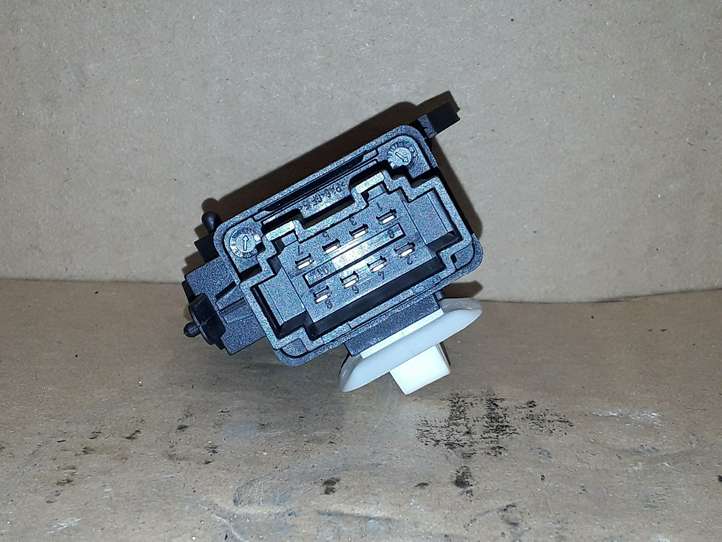 Volkswagen Sharan (2010 - 2015)  5K0959772 Реле обогрева