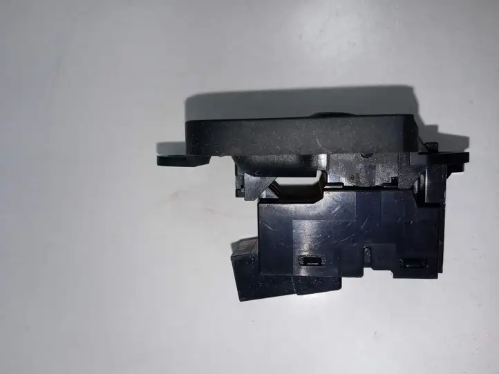Volvo XC60 (2008 - 2013) 31272013 Кнопка стеклоподъемников — фото 2