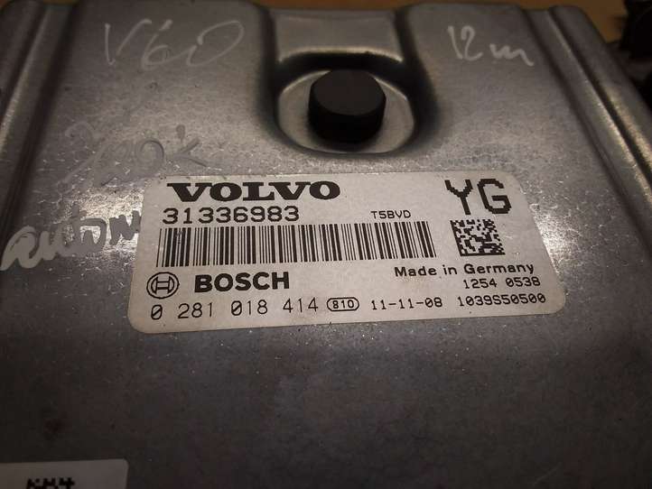 Volvo V60 (2010 - 2013)  31336983 Блок управления двигателя