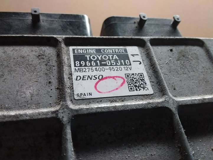 Toyota Avensis T270 (2012 - 2015)  8966105J10 Блок управления двигателя
