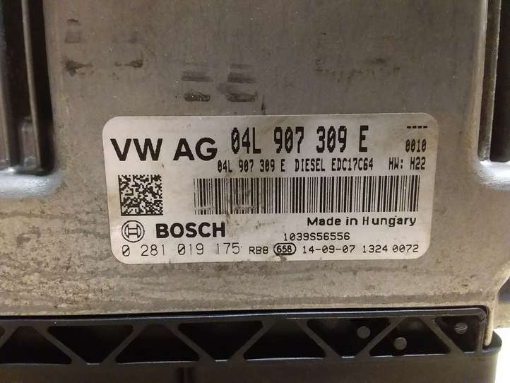Audi A3/S3 8V (2012 - 2016)  04L907309E Блок управления двигателя