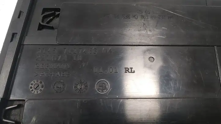 BMW 3 E90 E91 (2005 - 2012) 7127463 Передний подстаканник — фото 5