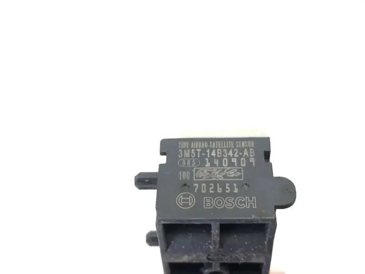 Ford Focus (2005 - 2008) 3M5T14B342AB Датчик удара SRS — фото 2