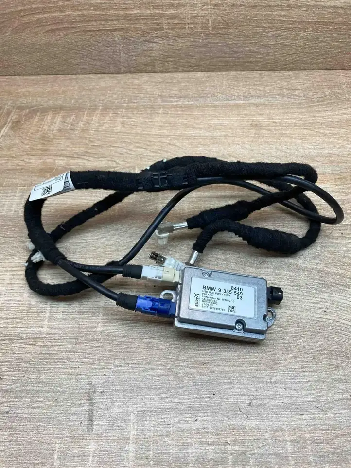 BMW (2015 - ) 9355549 USB модуль — фото 1