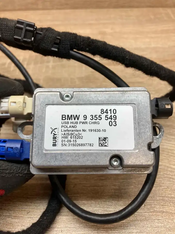 BMW (2015 - ) 9355549 USB модуль — фото 5