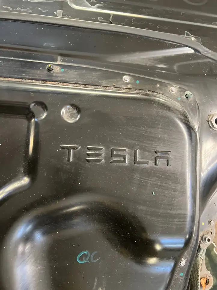 Tesla (2023 - ) 111111100H Аккумулятор гибридного / электрического автомобиля — фото 3
