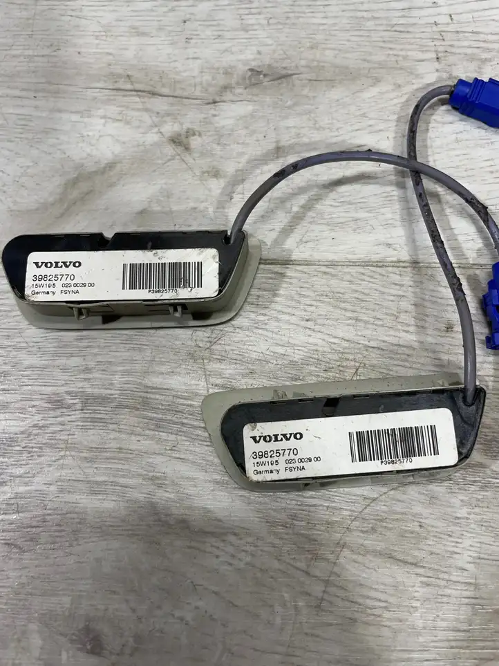 Volvo XC90 (2014 - 2019) 39825770 Микрофон (Bluetooth / телефон) — фото 2
