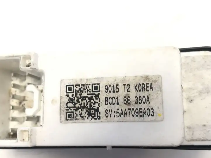 Mazda 3 II (2009 - 2011) BCD166380A Кнопка стеклоподъемников — фото 2