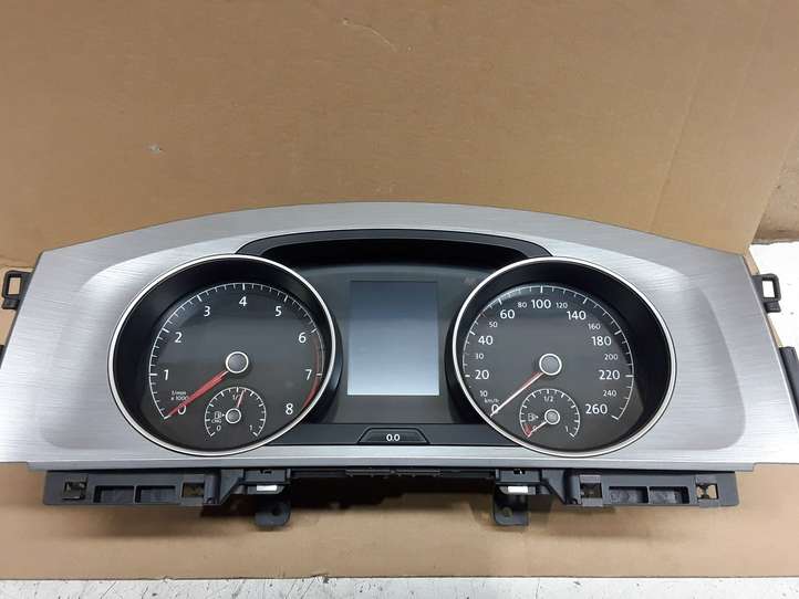 Volkswagen Golf VII (2013 - 2019)  5G1920742 Спидометр (приборный щиток)