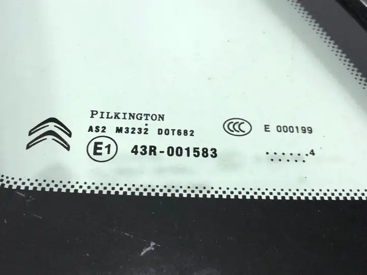 Citroen C4 (2011 - 2016) 43R001583 Заднее боковое стекло — фото 3
