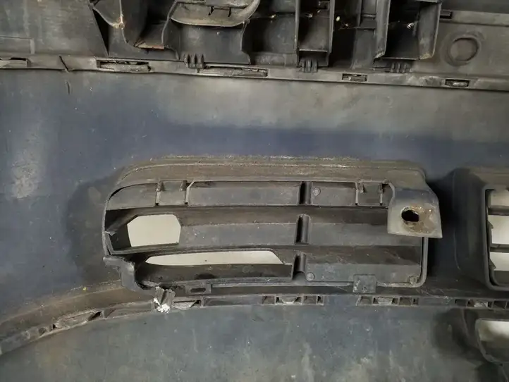 Volkswagen Golf IV (1998 - 2005) 1J0807221 Передний бампер — фото 2