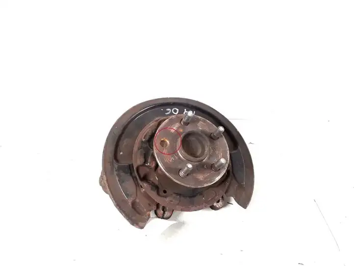 Toyota Avensis T250 (2003 - 2006)   Ступица