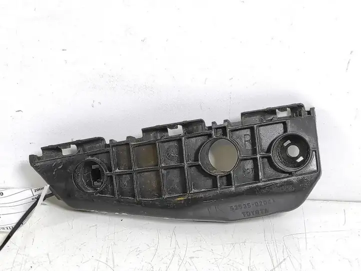 Toyota Auris 150 (2006 - 2012) 52535-02041 Кронштейн переднего бампера — фото 1