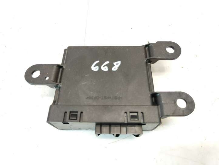 Opel Astra (2009 - 2012)  13354543 Блок управления парковки