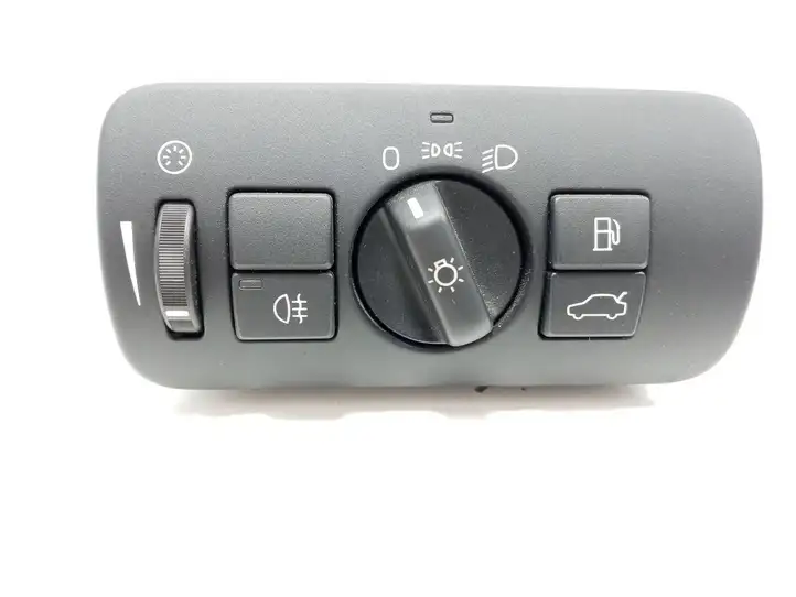 Volvo V60 (2010 - 2013) 30739412 Включатель фонарей — фото 1