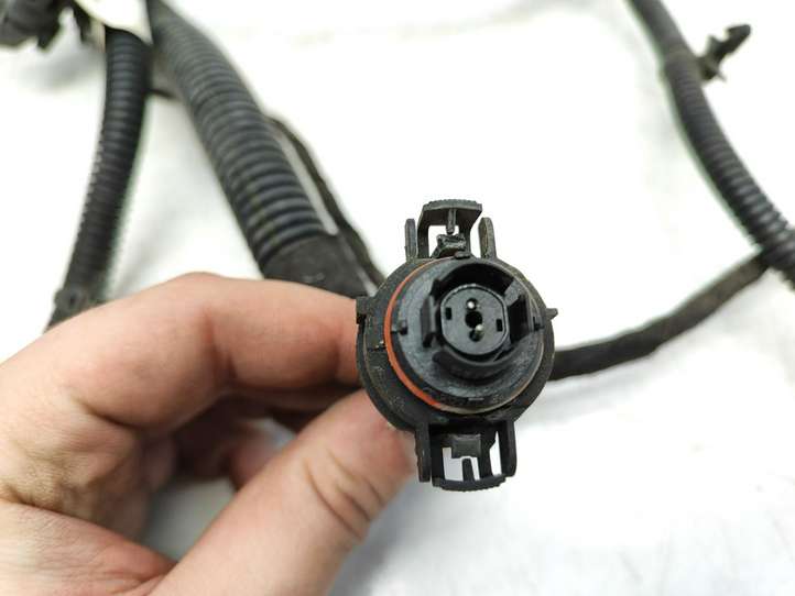 Opel Astra (2009 - 2012)  13306059 Другой проводник