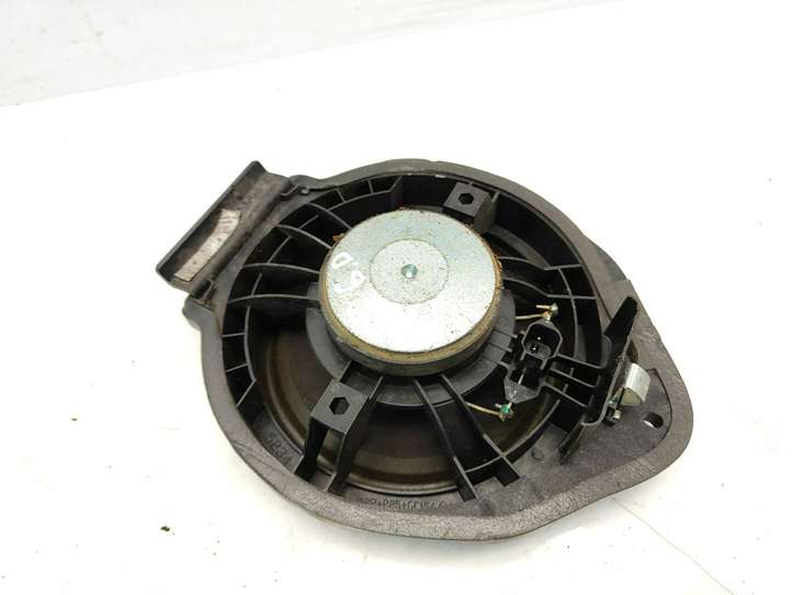 Opel Astra (2009 - 2012)   Громкоговоритель (громкоговорители) в задних дверях