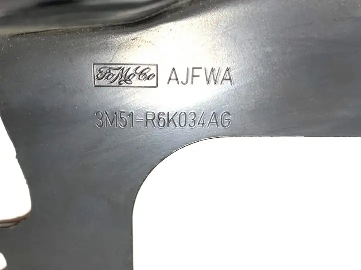 Ford Kuga I (2008 - 2012) 3M51R6K034AG Площадка аккумулятора — фото 4