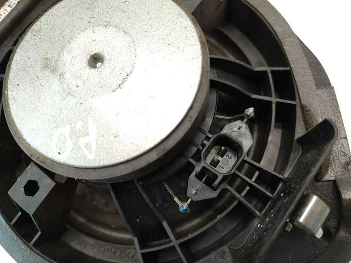Opel Astra (2009 - 2012)  22759392 Громкоговоритель (громкоговорители) в передних дверях