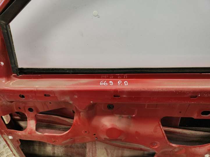 Renault Laguna (2001 - 2005)  TEB76 Дверь