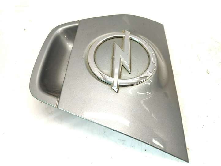 Opel Astra (2009 - 2012)  11320900 Ручка задней крышки