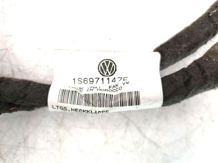 Volkswagen up! (2011 - )  1S6971147E Проводка крышки багажника