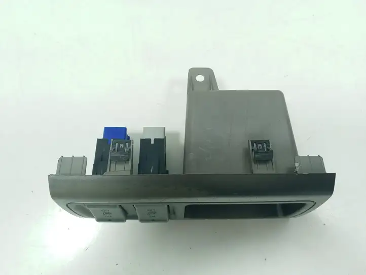 Honda FR-V (2004 - 2009) 77285SJDG020 Включатель обогрева — фото 4