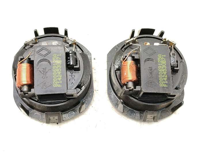 Renault Laguna (2001 - 2005)  8200069125A Громкоговоритель (громкоговорители) высокой частоты в передних дверях