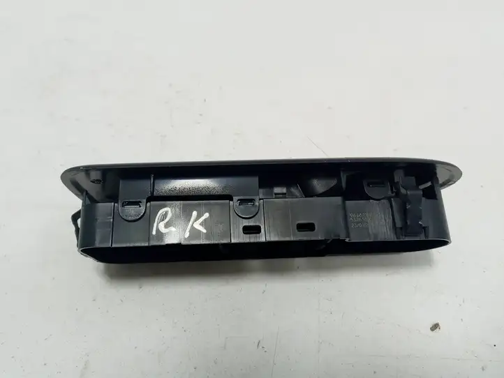 Peugeot 508 (2010 - 2014) 96661102XT Блок кнопок стеклоподъемников — фото 4