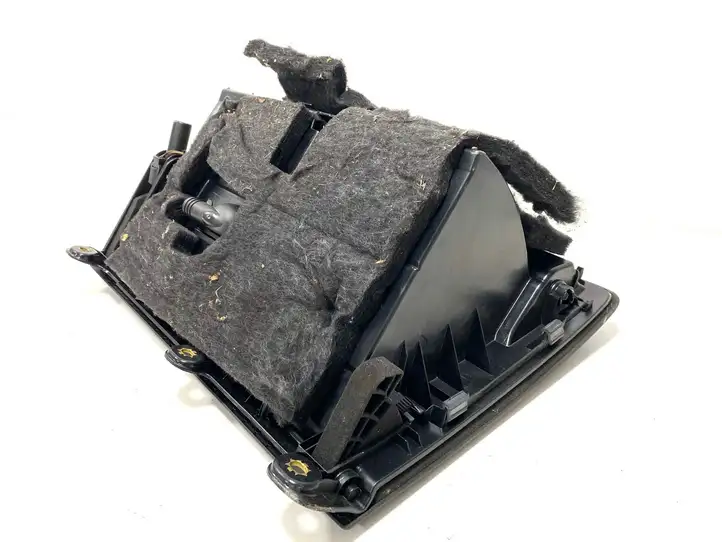 Audi Q3 8U (2011 - 2014) 8U2857035 Вещевой ящик — фото 4