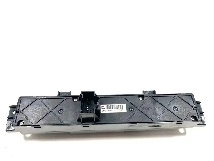 Opel Antara (2006 - 2011) 96673013 Включатель аварийных фонарей — фото 4