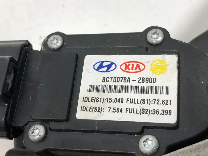 Hyundai Santa Fe (2005 - 2009) BCT0078A2B900 Педаль акселератора — фото 5