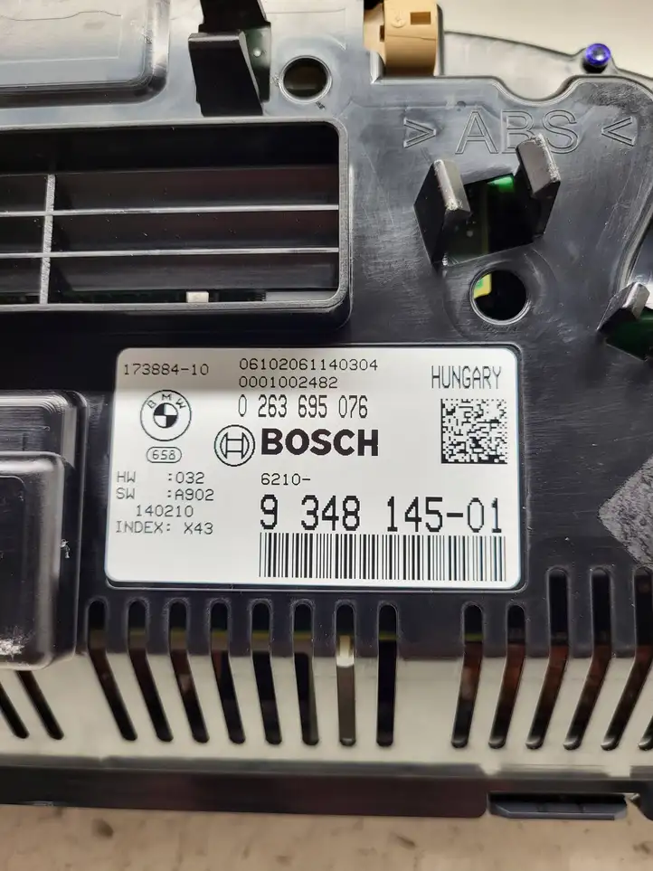BMW 5 F10 F11 (2009 - 2016) 9348145 Спидометр — фото 5