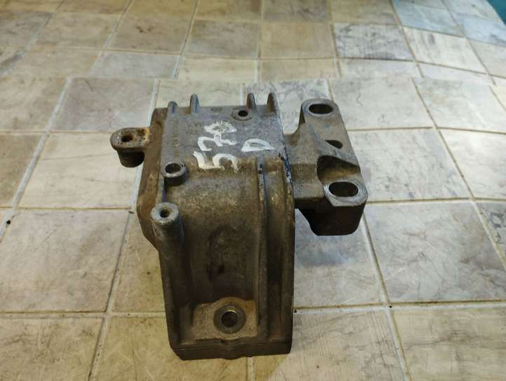 Volkswagen Touran I (2003 - 2010)  1K0199262 Подушка двигателя
