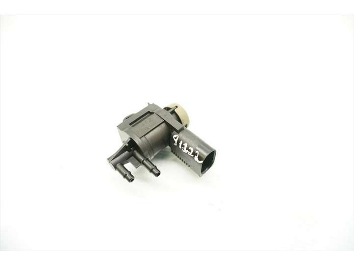 Audi Q7 (2005 - 2009)  1J0906283C Вакуумный клапан