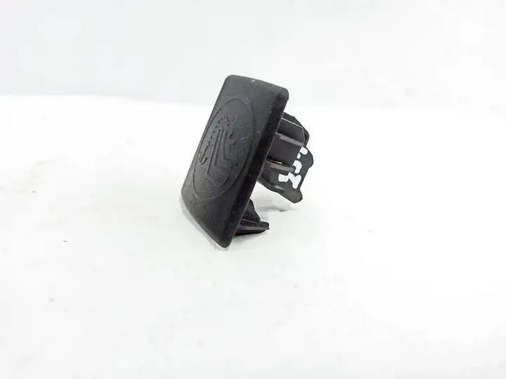 Mercedes-Benz (2008 - ) A1649246037 Включатель охраны от детей — фото 9