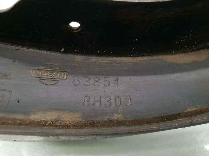 Nissan X-Trail T30 (2001 - 2007)  63855-8H300 Передний брызговик