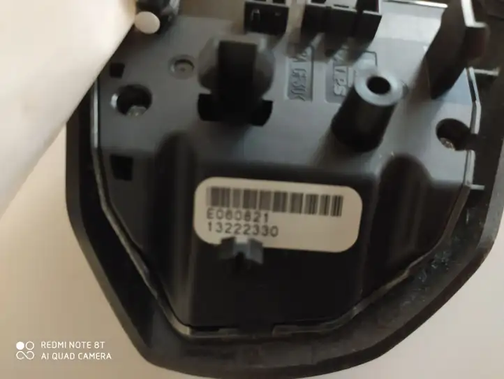 Opel Corsa D (2006 - 2010) E060821 Кнопки на рулевом колесе — фото 3