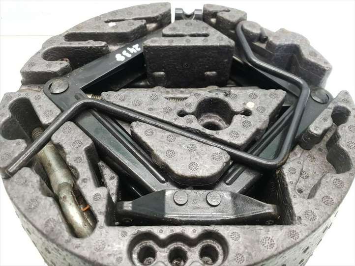 Opel Astra (2004 - 2009)  13162851 Комплект инструментов