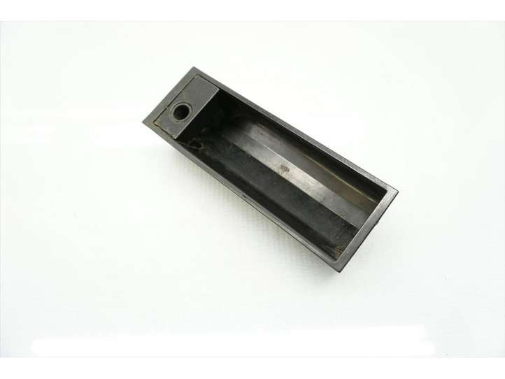 BMW 3 E90 E91 (2005 - 2012)  8402967 Пепельница